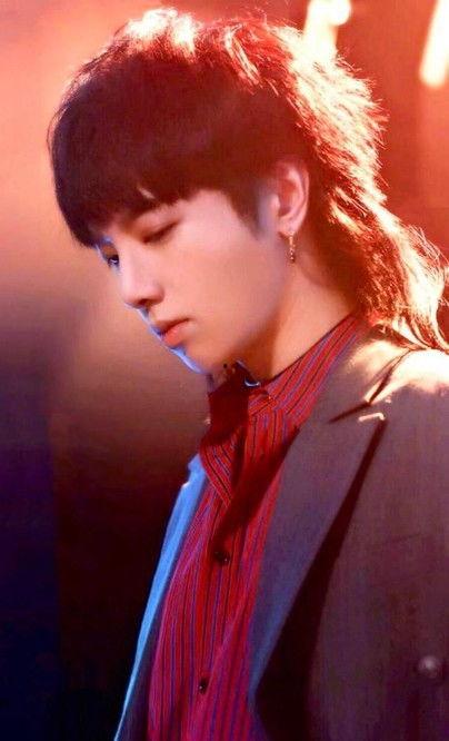 爱豆吃瓜娱乐酱华晨宇,爱豆吃瓜娱乐酱,揭秘明星背后的故事