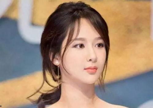 娱乐吃瓜姐杨紫,娱乐圈的“吃瓜女王”